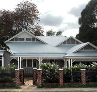 M J Bright Builders - Builders Adelaide